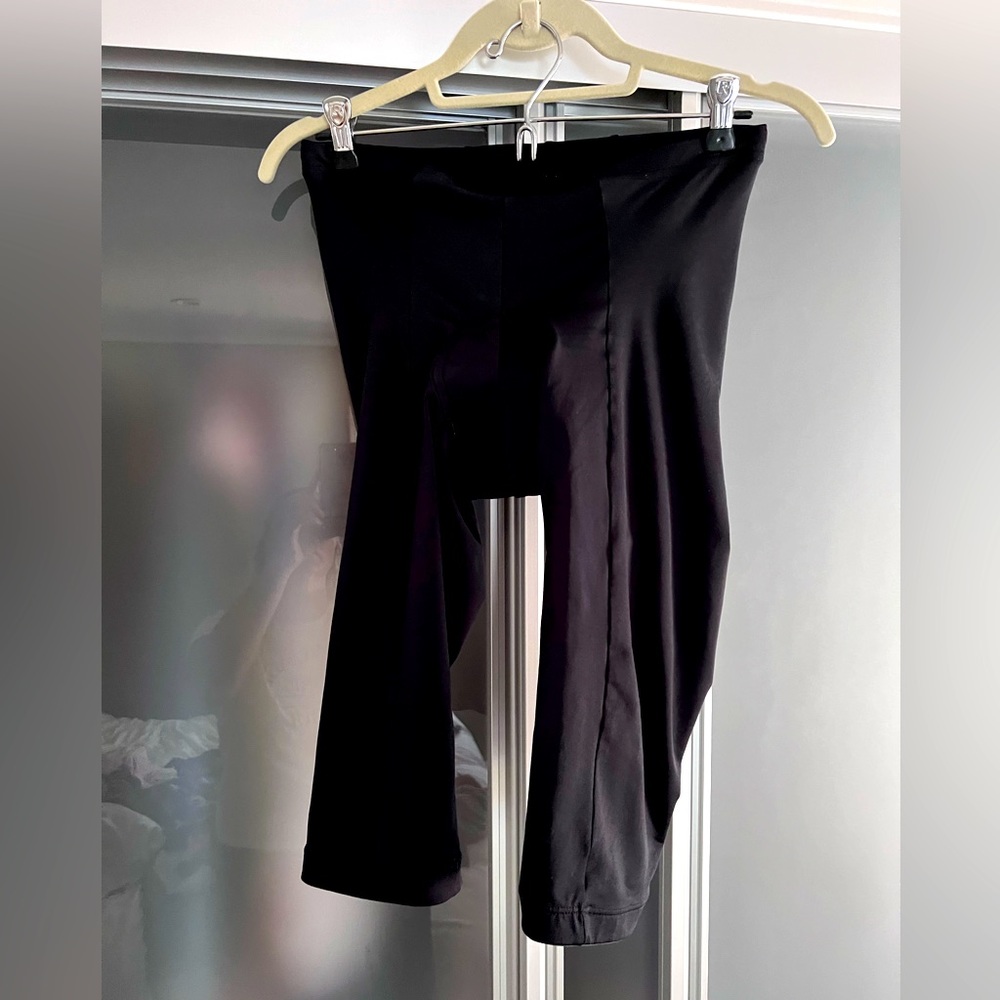 PEARL iZUMi cropped leggings with super comfortable chamois pad